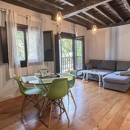 Santa Lucia Apartman *